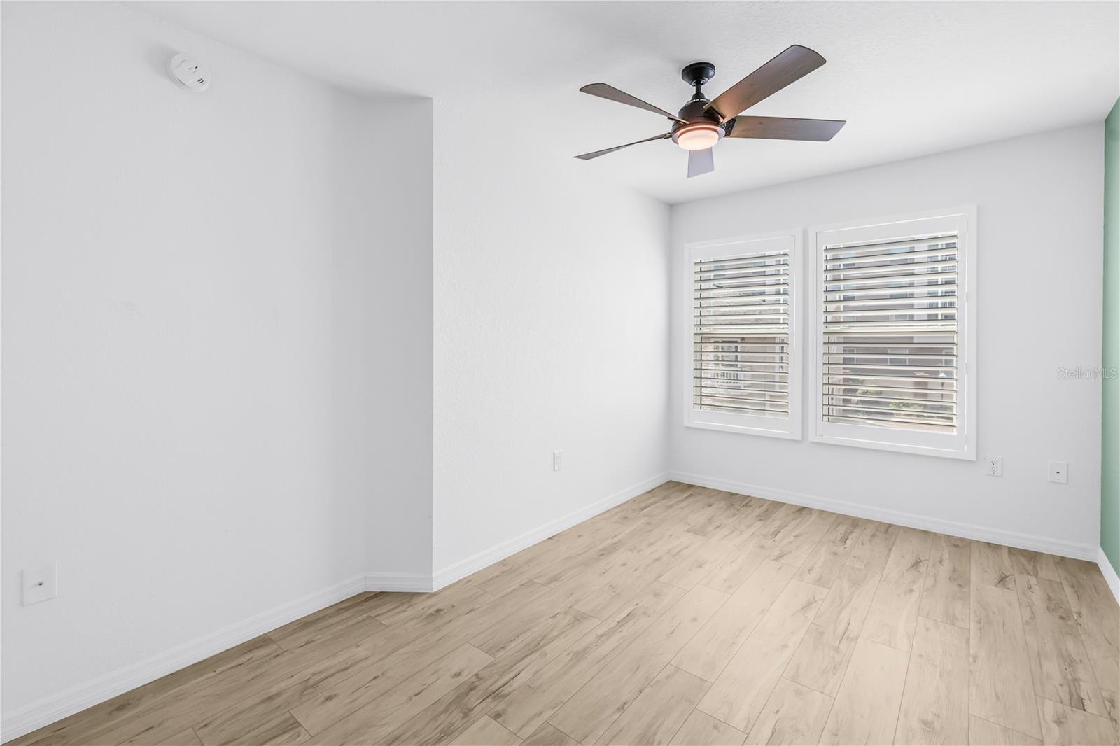 350 2ND ST N #6 — photo 40
