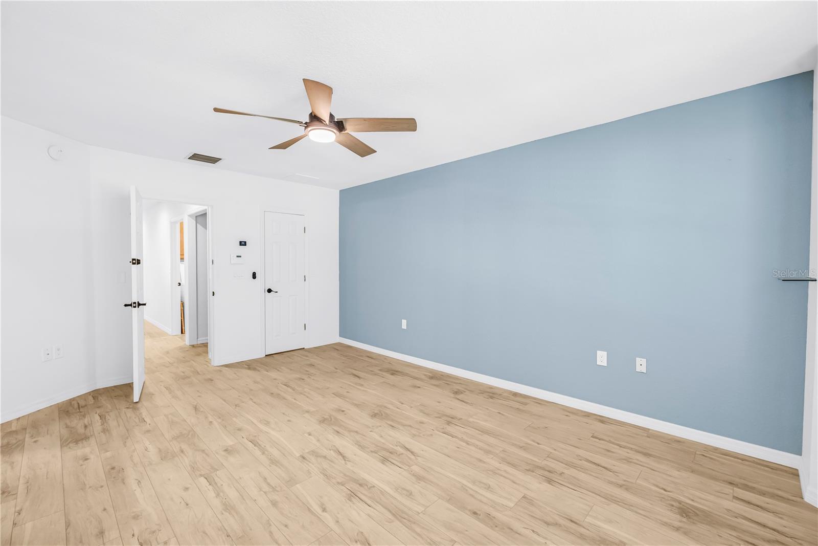 350 2ND ST N #6 — photo 27