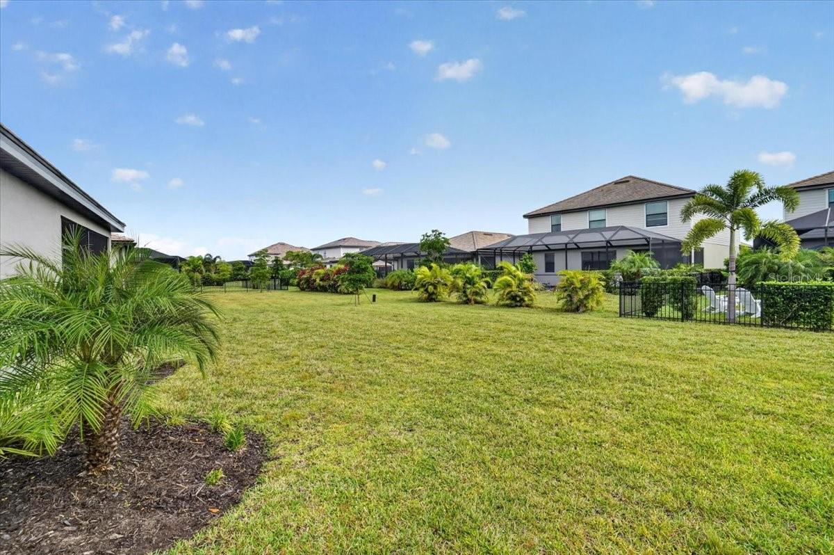 15214 SERENE SHORES LOOP — photo 31