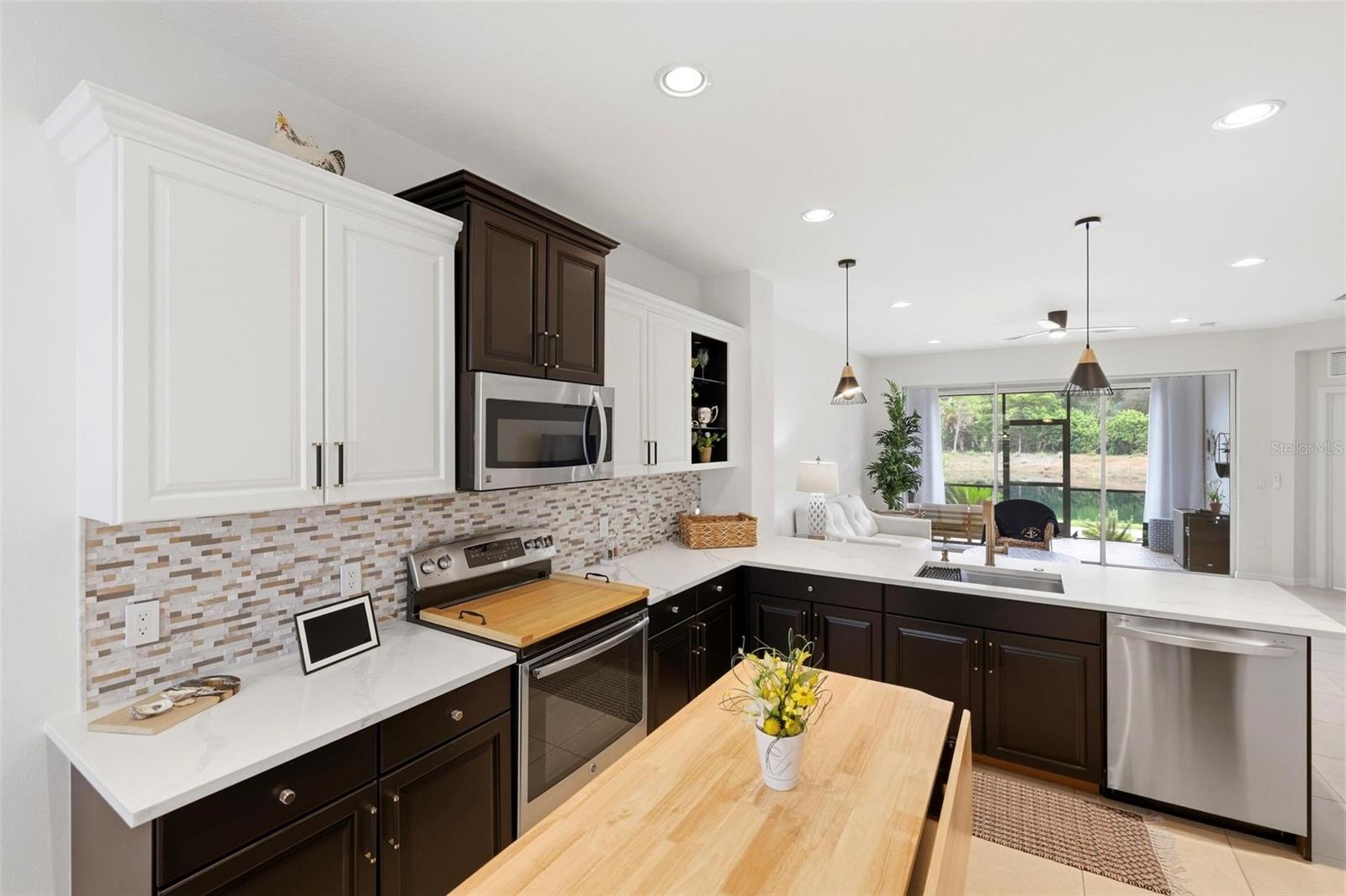 10828 LERWICK CIR — photo 8