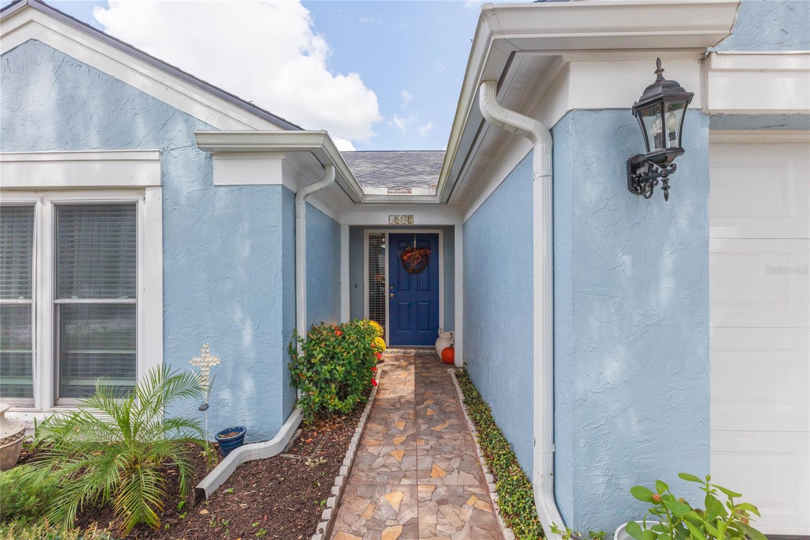 4932 CYPRESS TRACE DR — photo 2