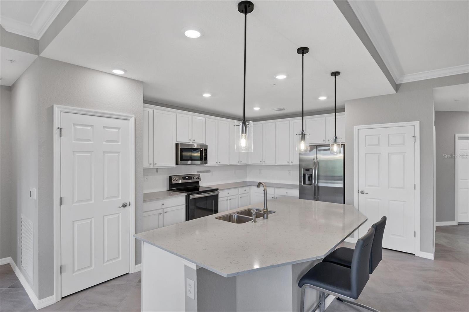 10063 CROOKED CREEK DR #101 — photo 15