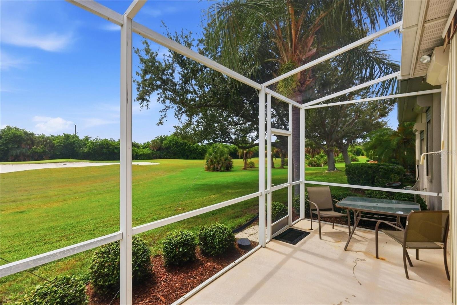 446 PINEWOOD LAKE DR — photo 29