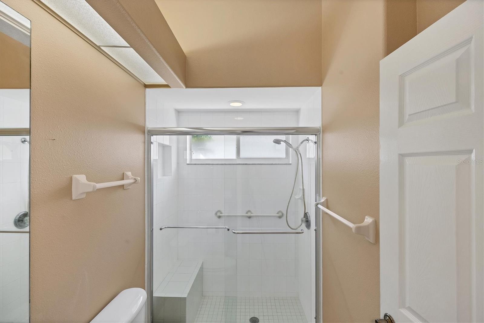 446 PINEWOOD LAKE DR — photo 53