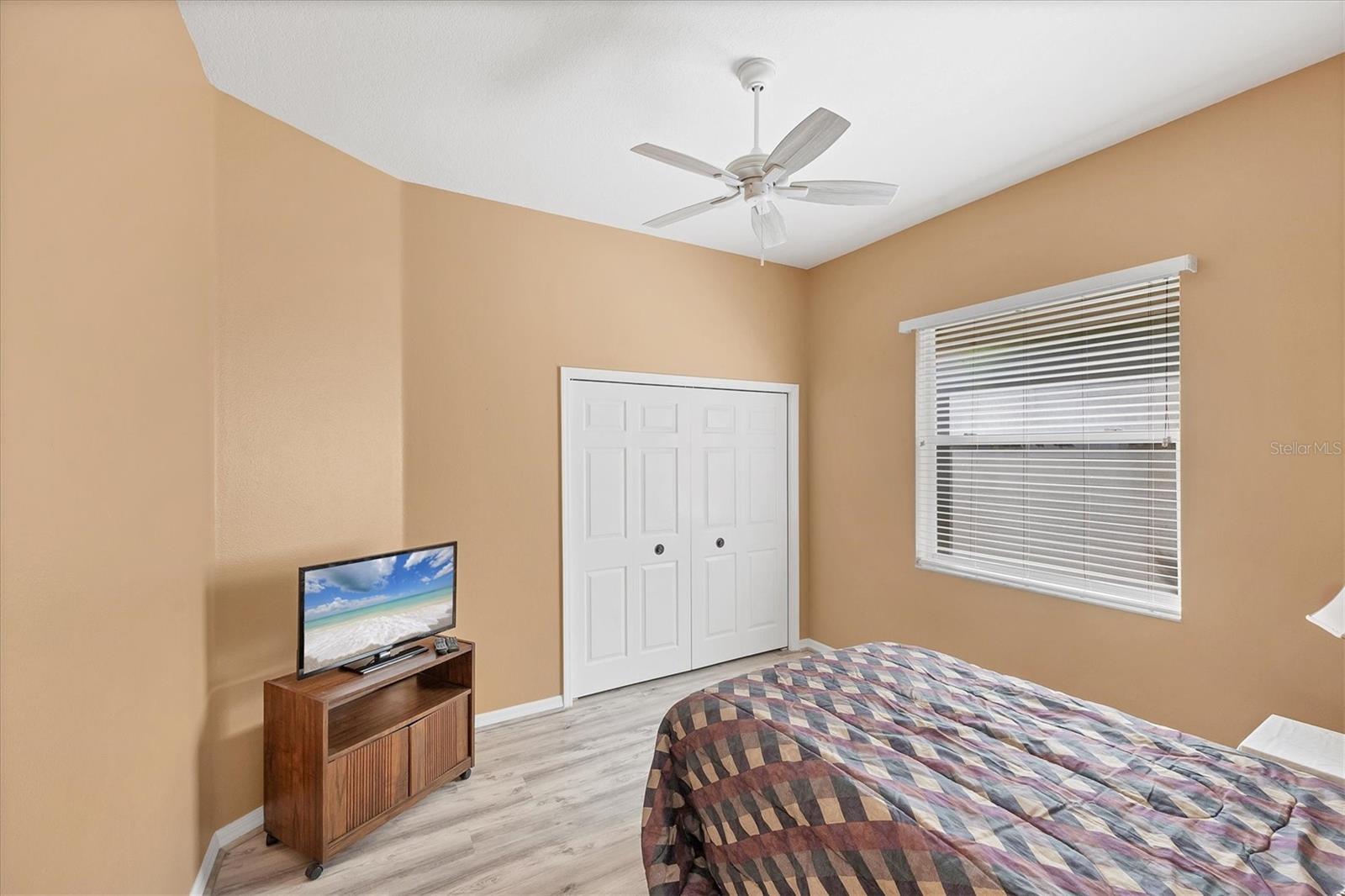 446 PINEWOOD LAKE DR — photo 49