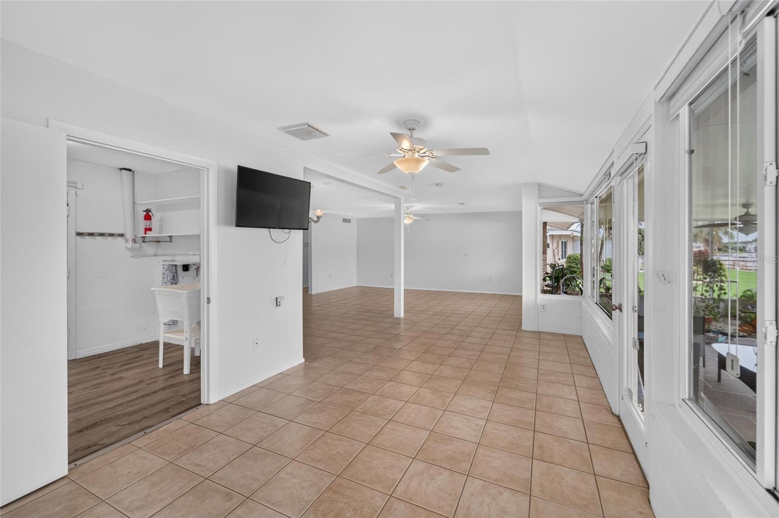 1003 ANDOVER CIR — photo 35