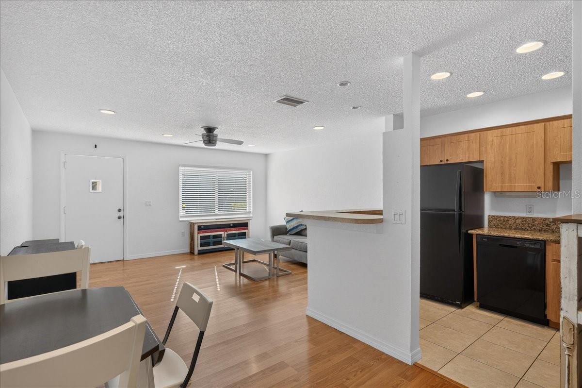 670 GREEN VALLEY RD #F4 — photo 14