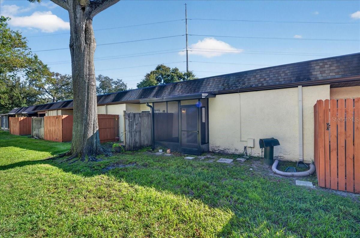 670 GREEN VALLEY RD #F4 — photo 30