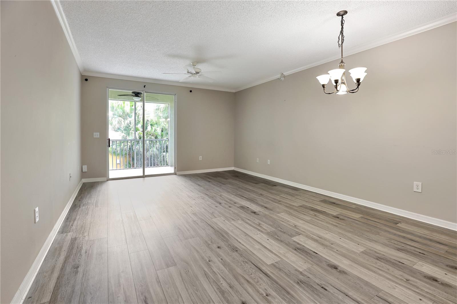 5700 BENTGRASS DR #16-211 — photo 11