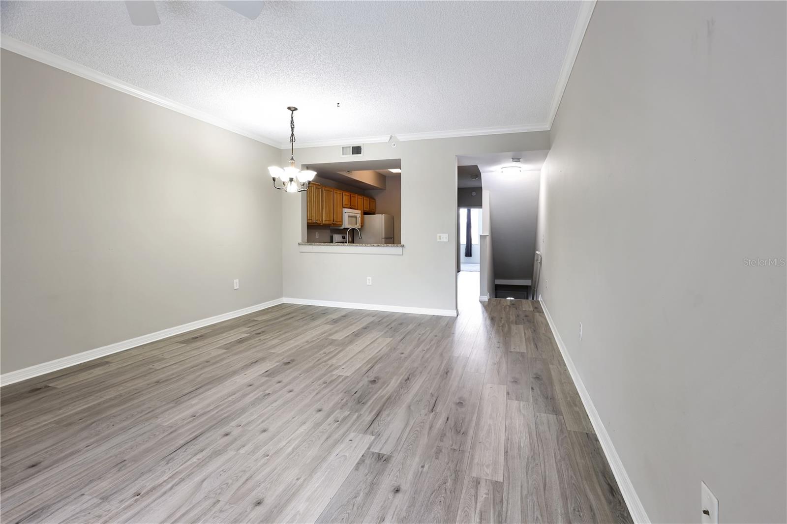 5700 BENTGRASS DR #16-211 — photo 2