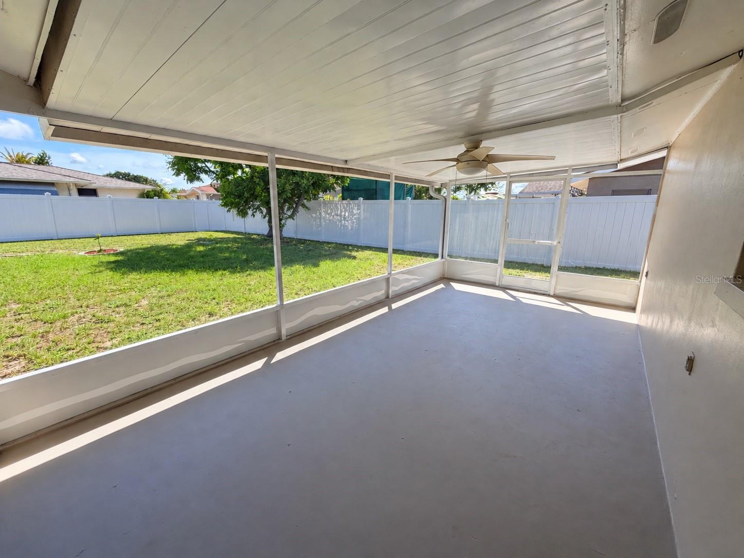 10118 HOLLY DR — photo 25