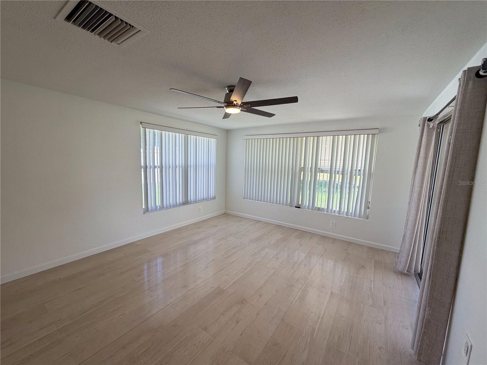 10118 HOLLY DR — photo 14