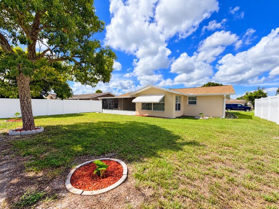 10118 HOLLY DR — photo 27