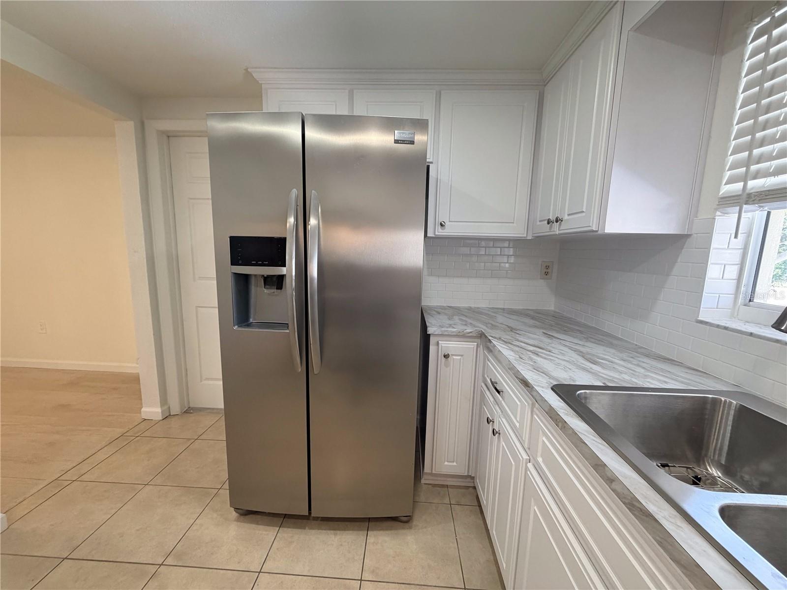 10118 HOLLY DR — photo 10
