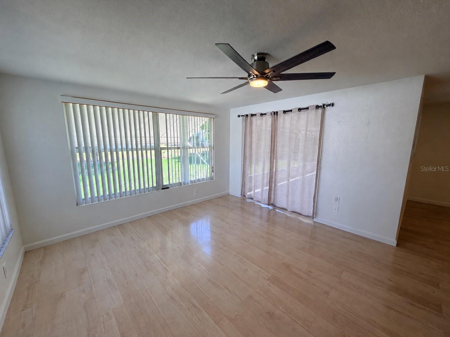 10118 HOLLY DR — photo 13