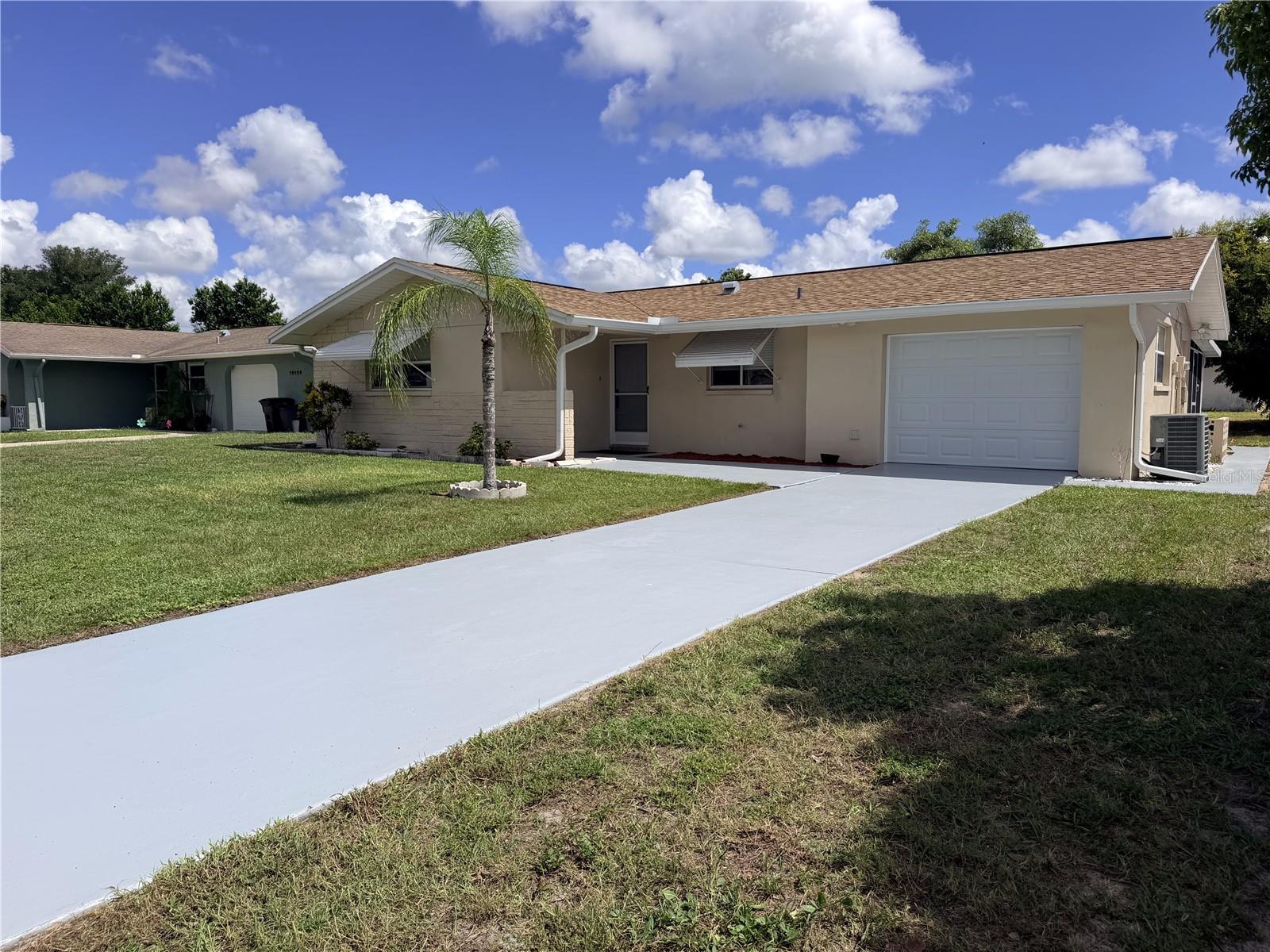 10118 HOLLY DR — photo 2