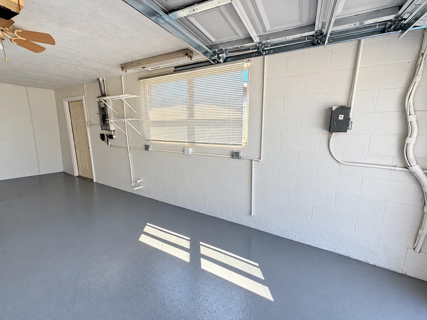 10118 HOLLY DR — photo 7