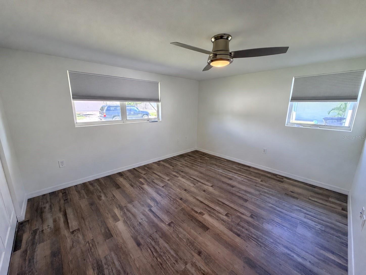 10118 HOLLY DR — photo 23