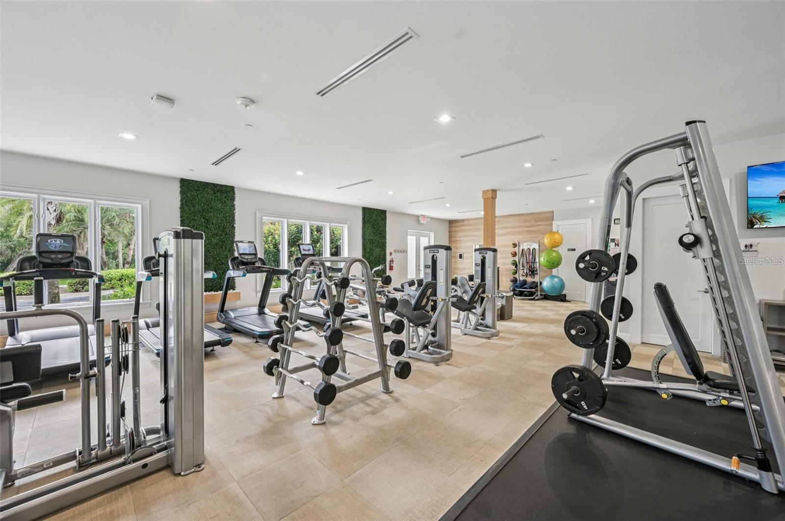 10018 MARBELLA DR — photo 39