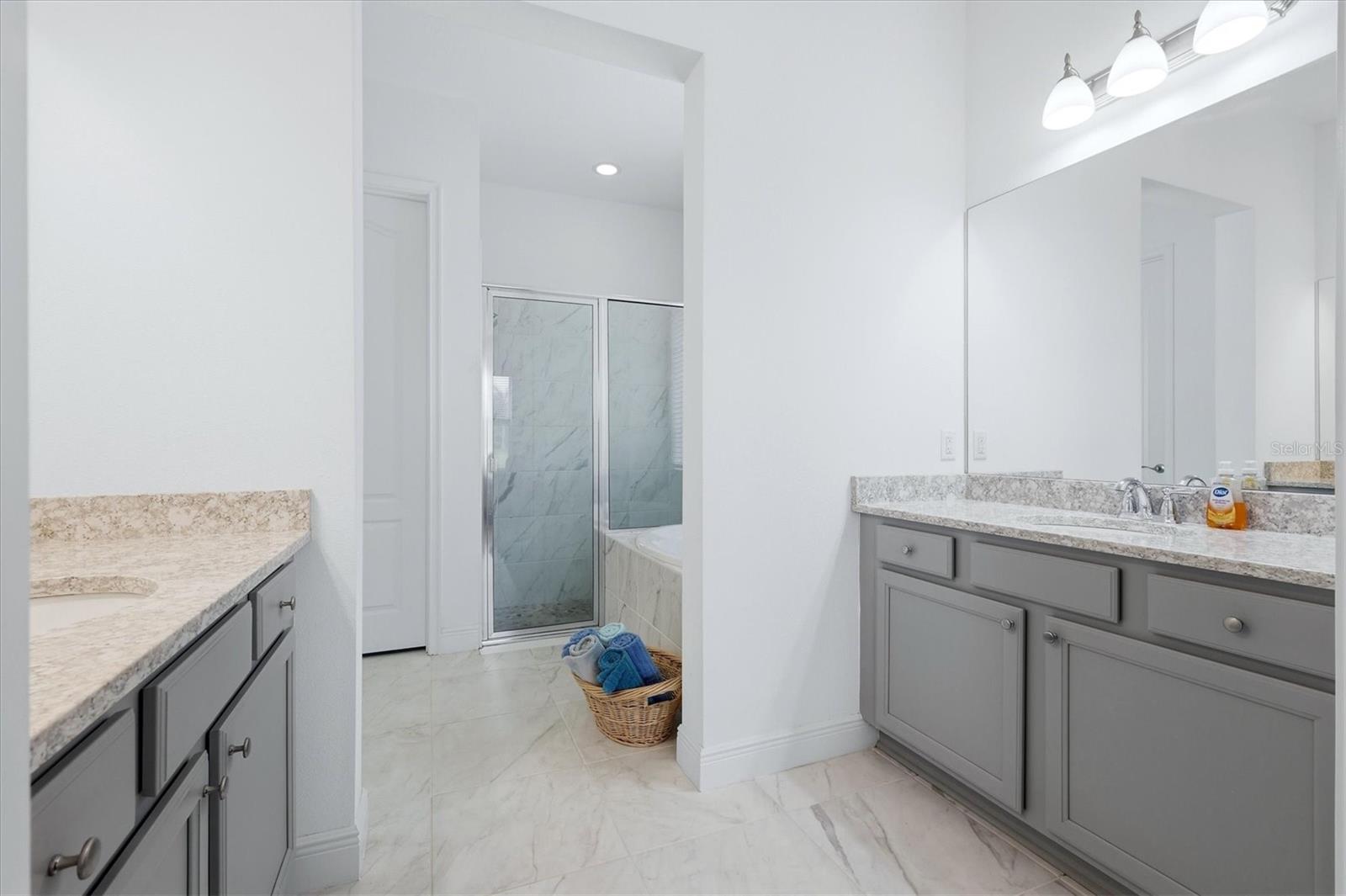 10018 MARBELLA DR — photo 18