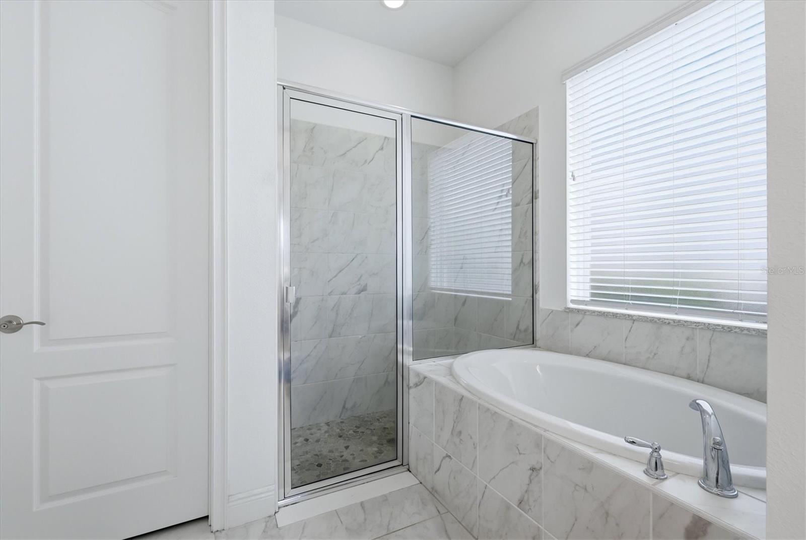 10018 MARBELLA DR — photo 17