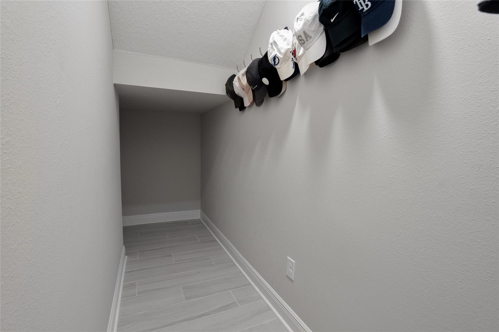 3718 W DALE AVE — photo 26