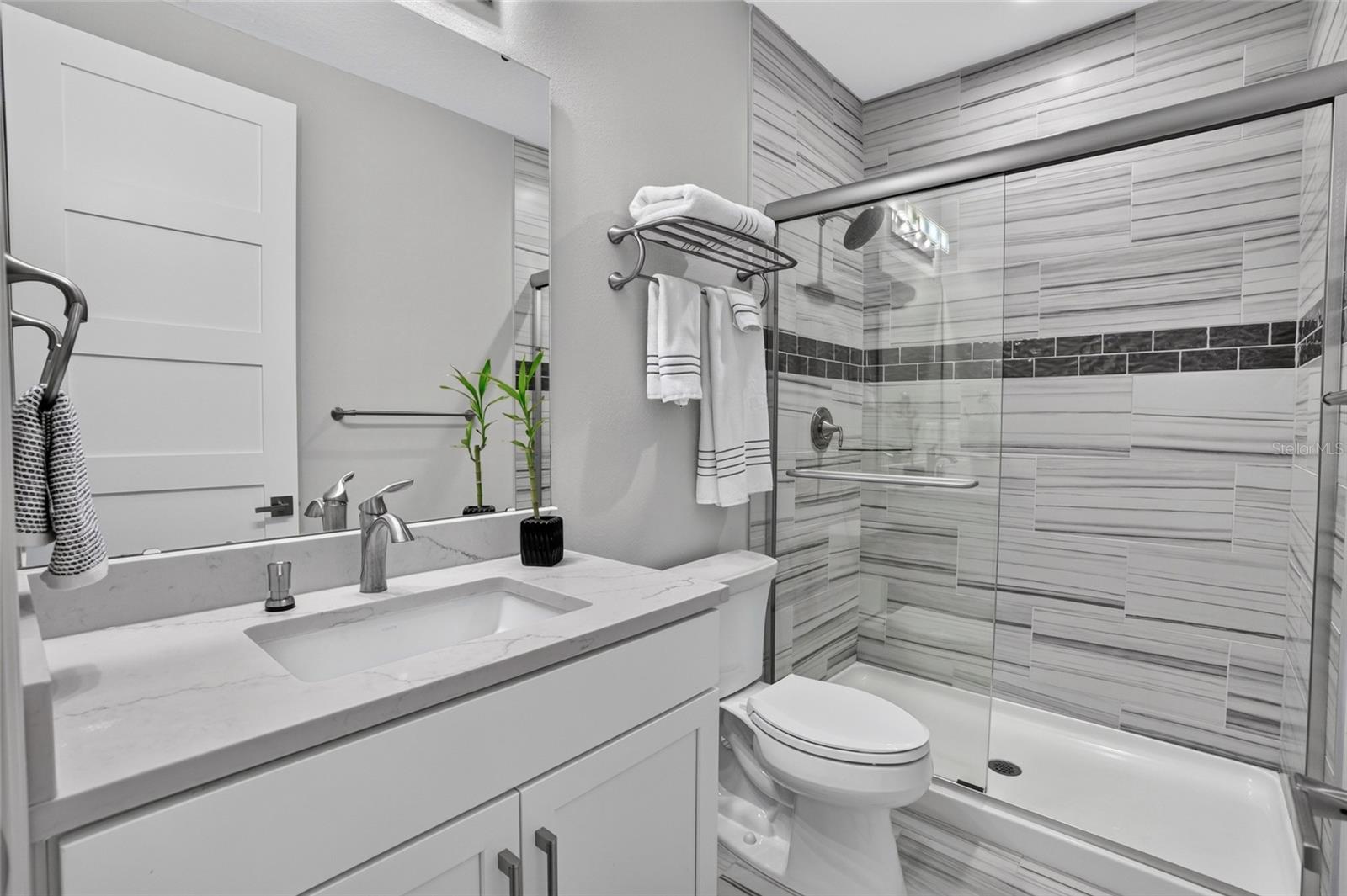3718 W DALE AVE — photo 24