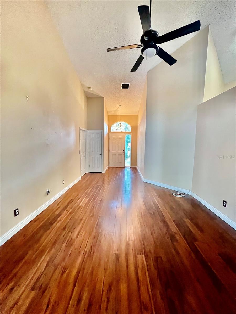 2413 NEEDHAM DR — photo 4