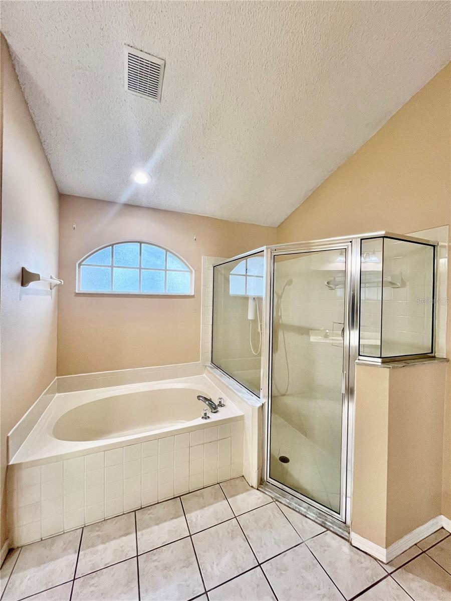 2413 NEEDHAM DR — photo 16