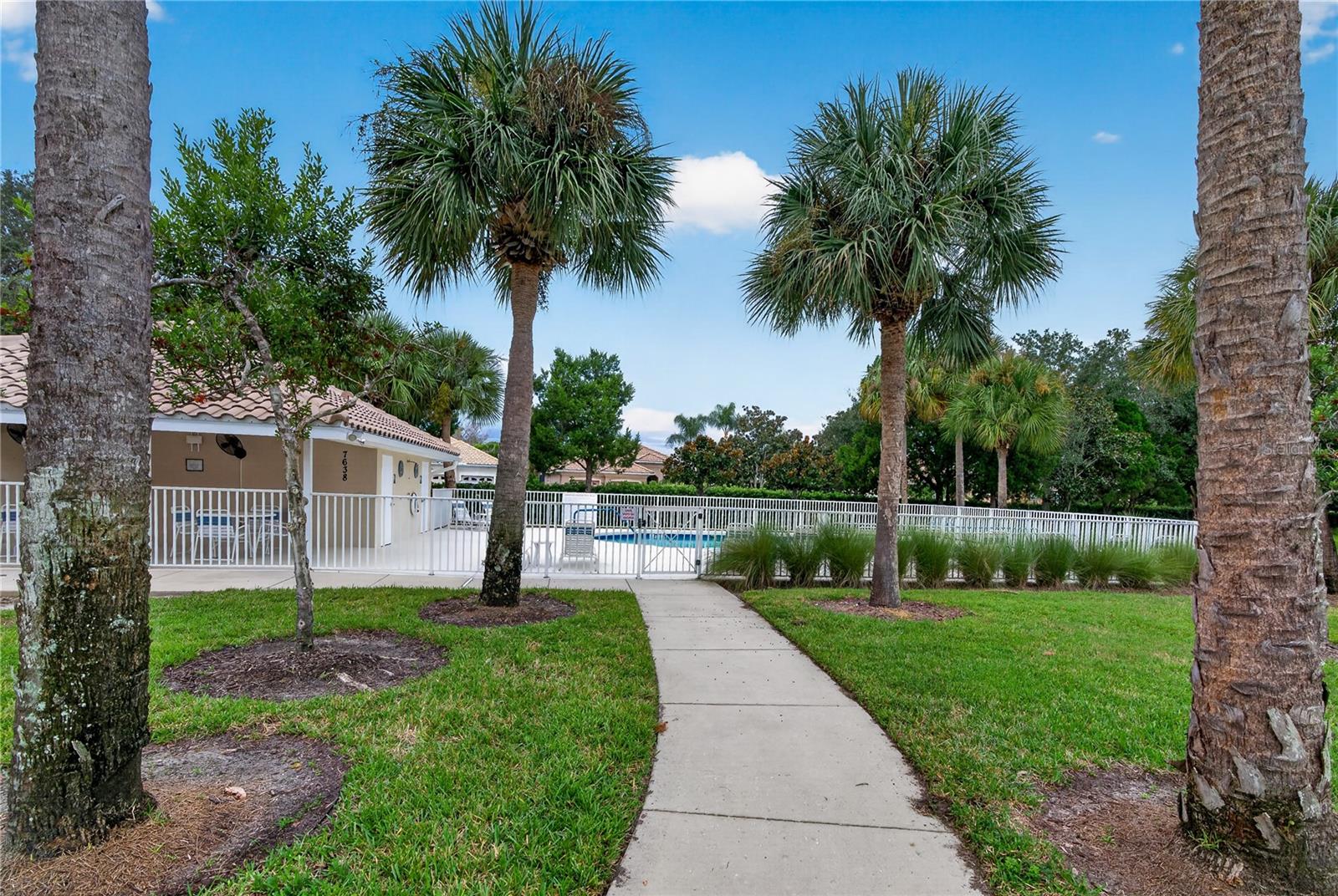 7609 SWEETBAY CIR #NA — photo 41