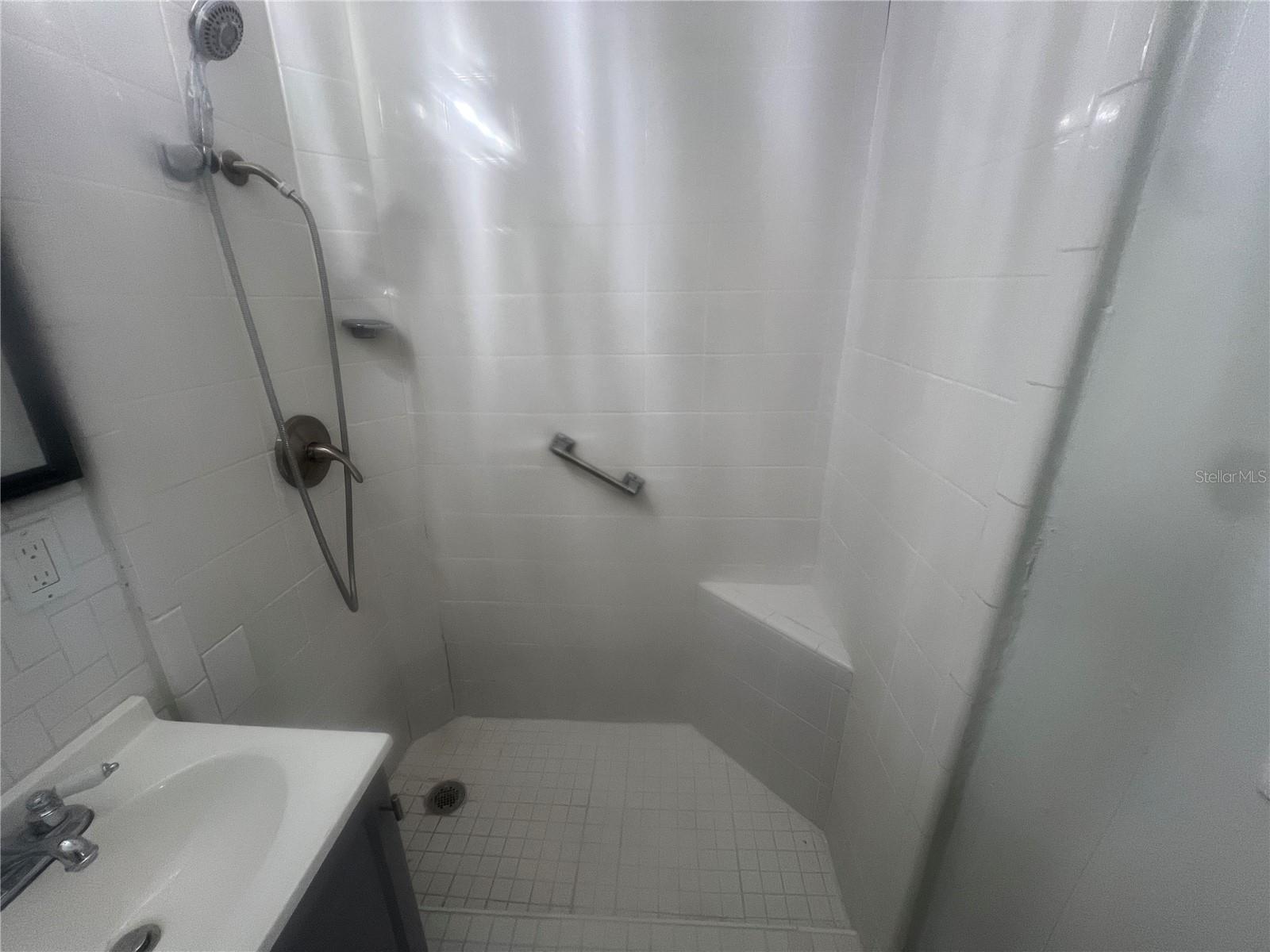 827 19TH AVE N #1/2 — photo 14