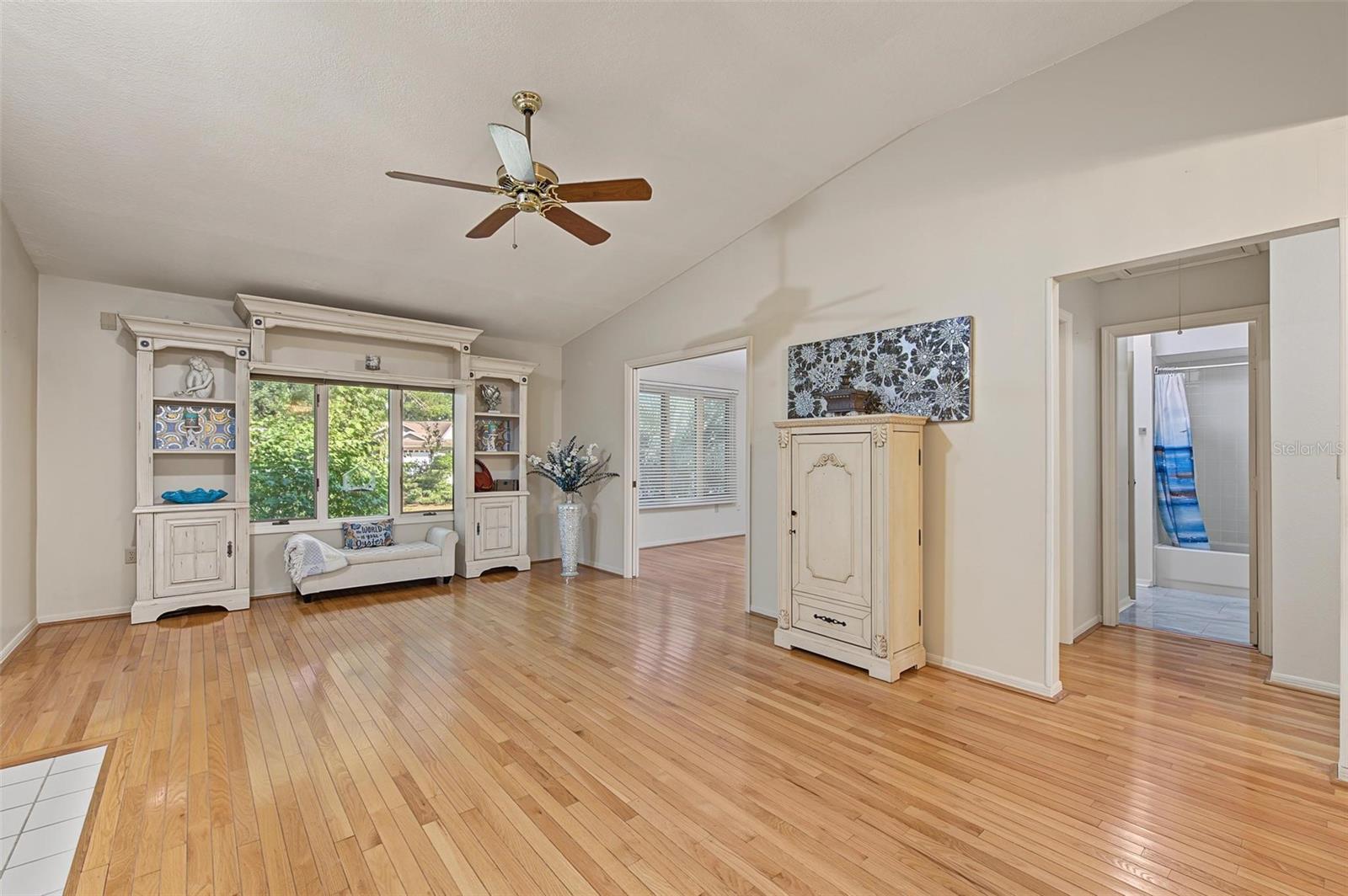 992 SPINNAKER CT — photo 13