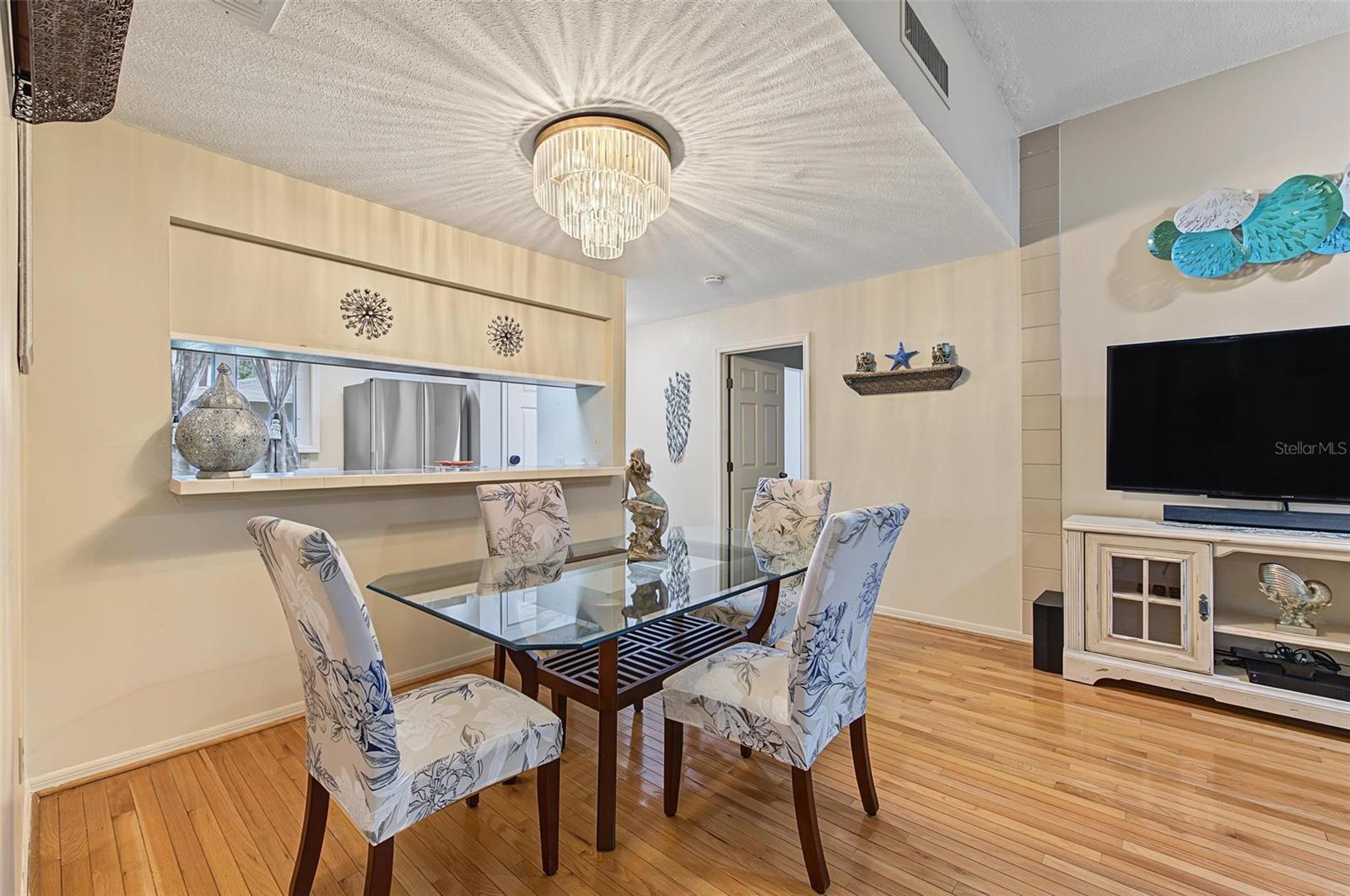 992 SPINNAKER CT — photo 8