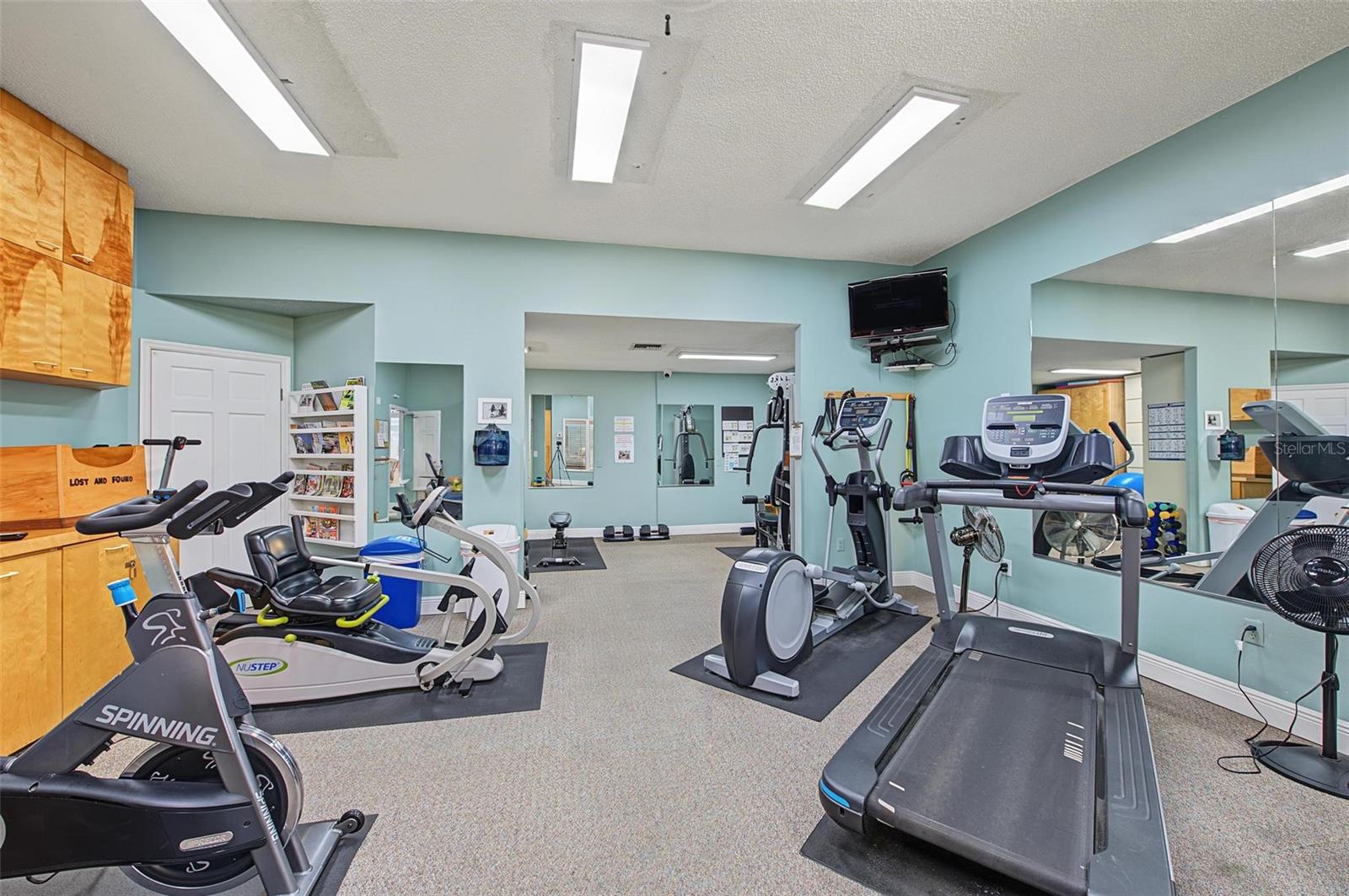 992 SPINNAKER CT — photo 44