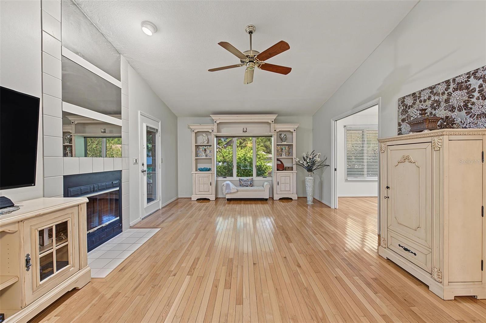 992 SPINNAKER CT — photo 11