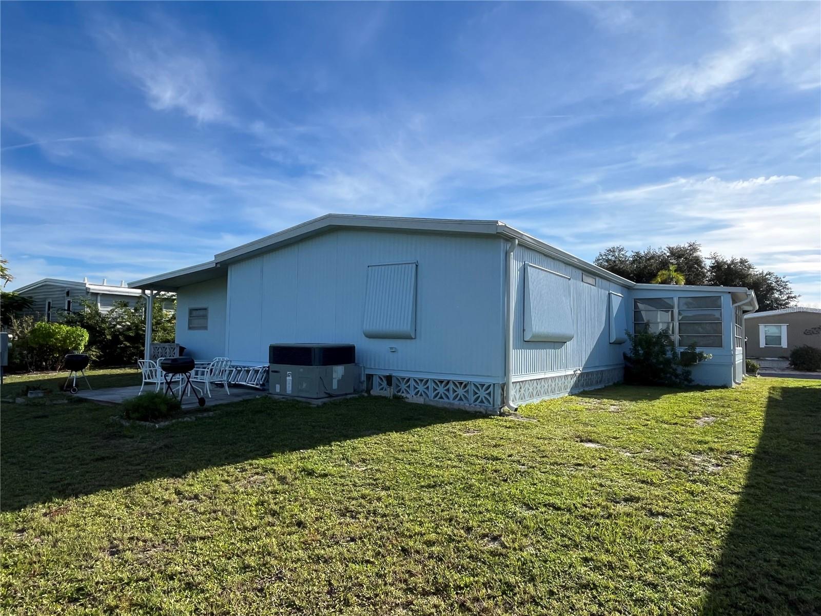 984 JOLANDA CIR — photo 7