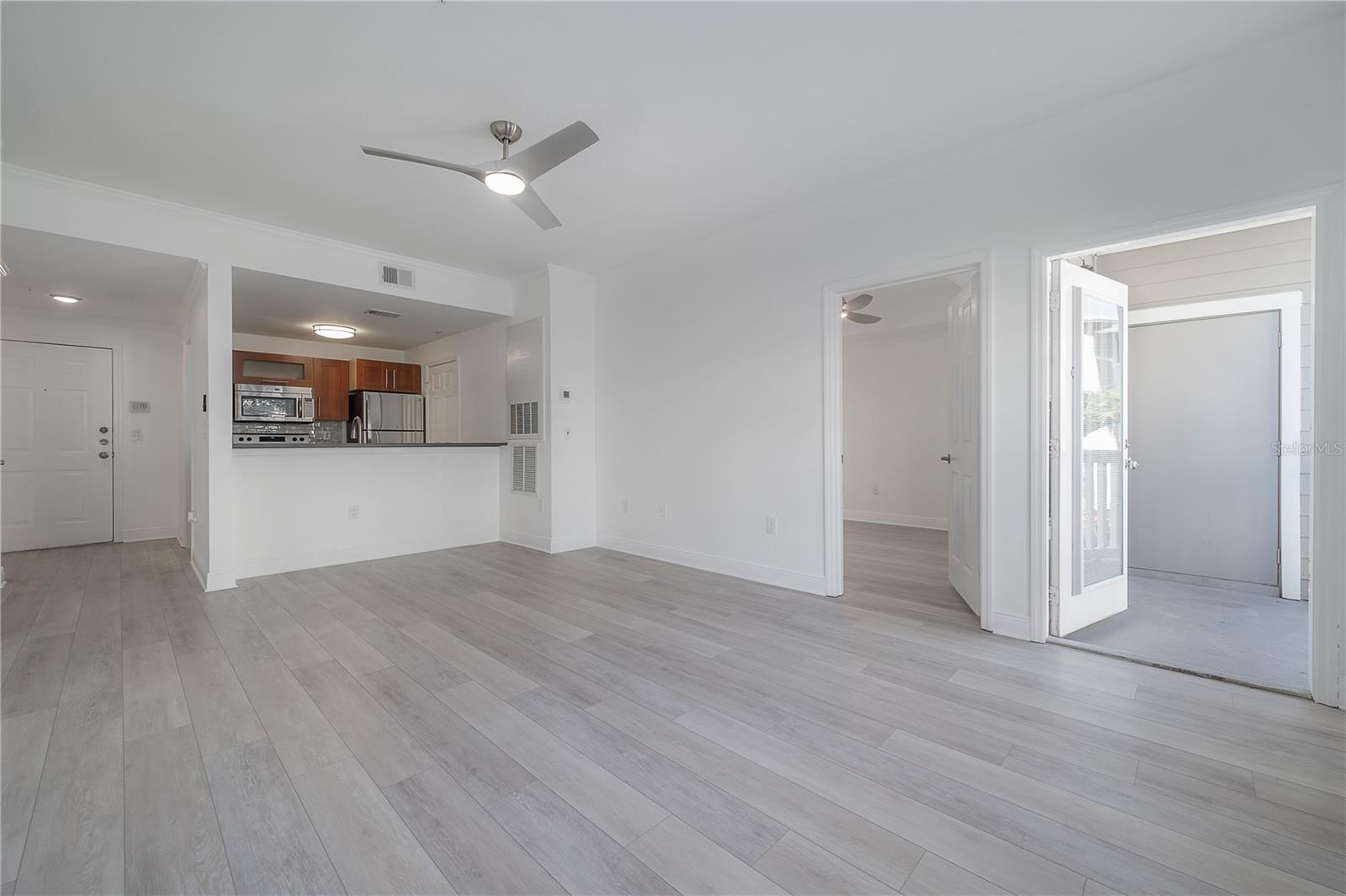 800 S DAKOTA AVE #327 — photo 19