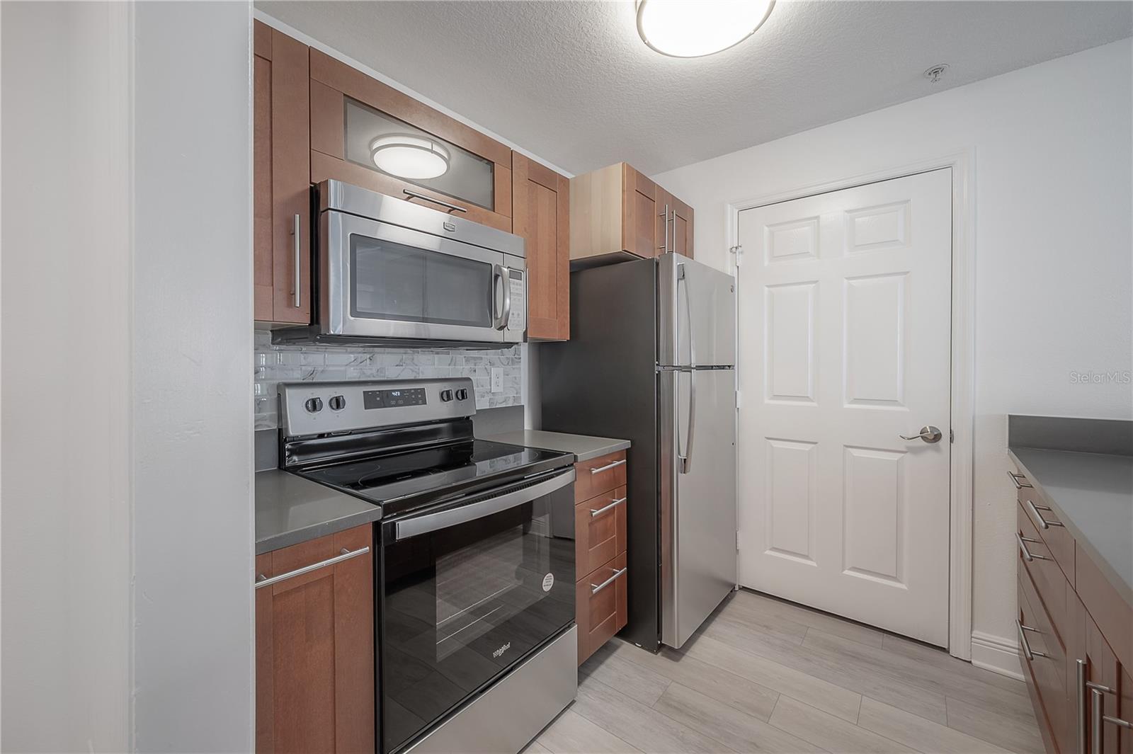 800 S DAKOTA AVE #327 — photo 5