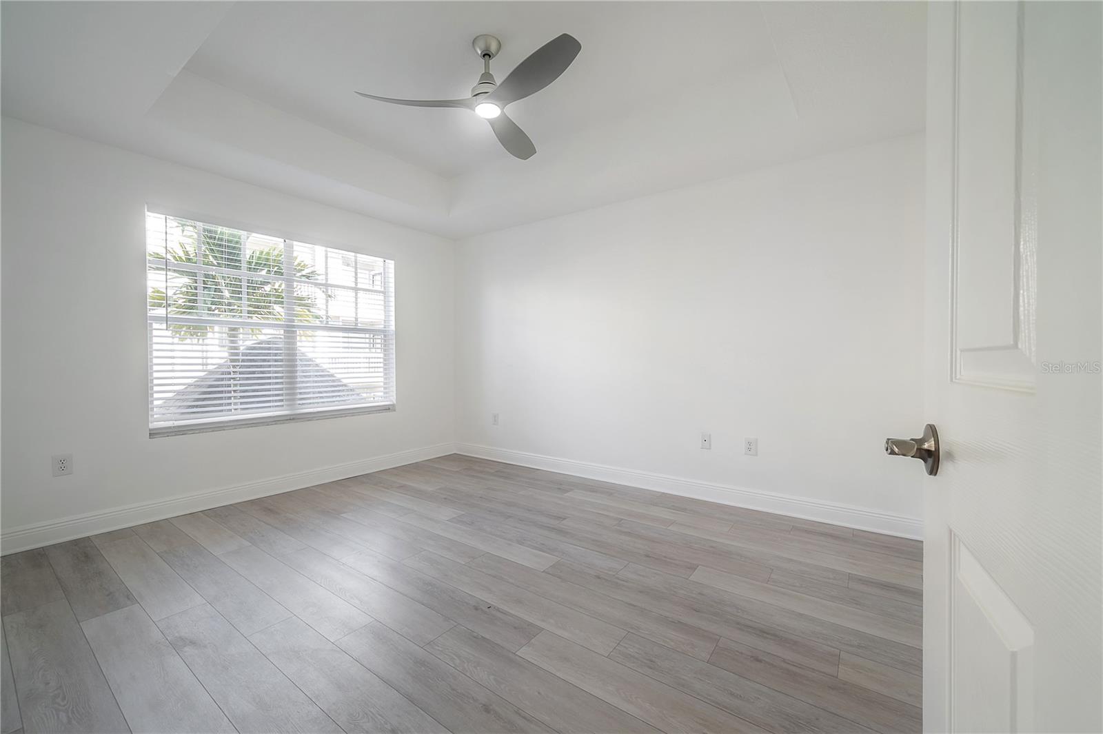 800 S DAKOTA AVE #327 — photo 14