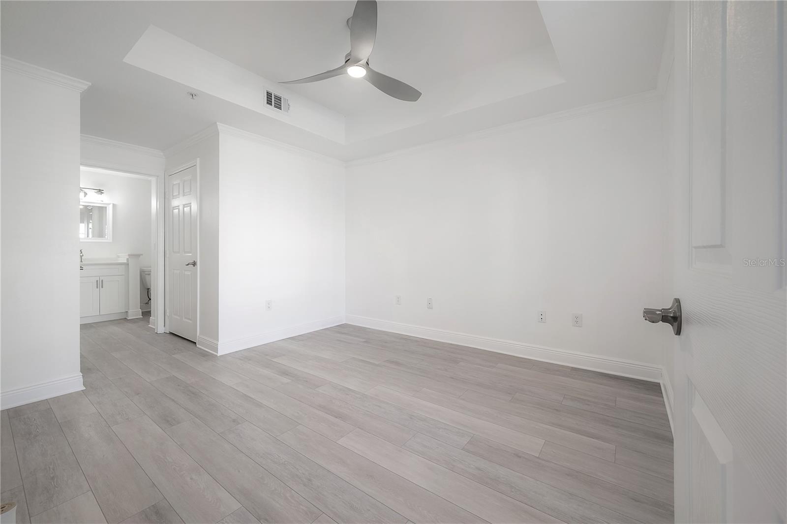 800 S DAKOTA AVE #327 — photo 21