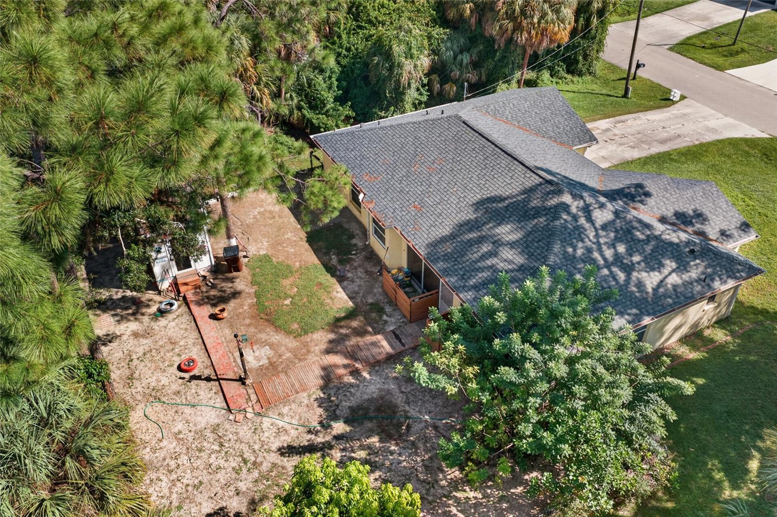 2493 CHEROKEE ST — photo 24