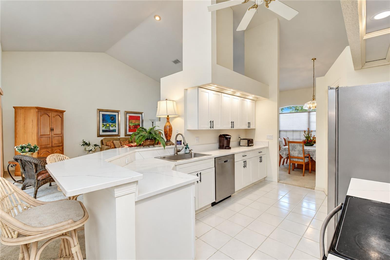2255 EAGLE BLUFF DR — photo 10