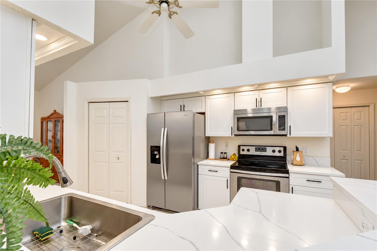 2255 EAGLE BLUFF DR — photo 9