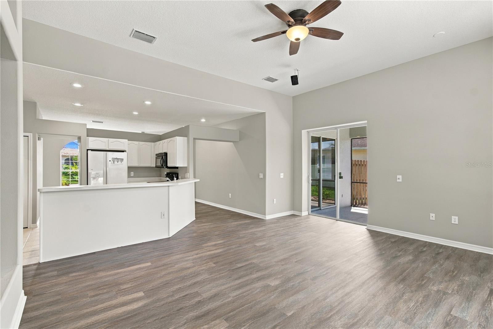 1620 VISTOSO LN #1718 — photo 3