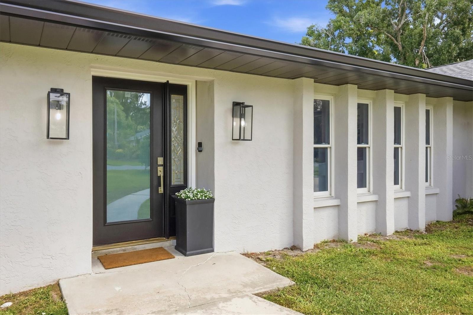 5605 SAWGRASS RD — photo 3