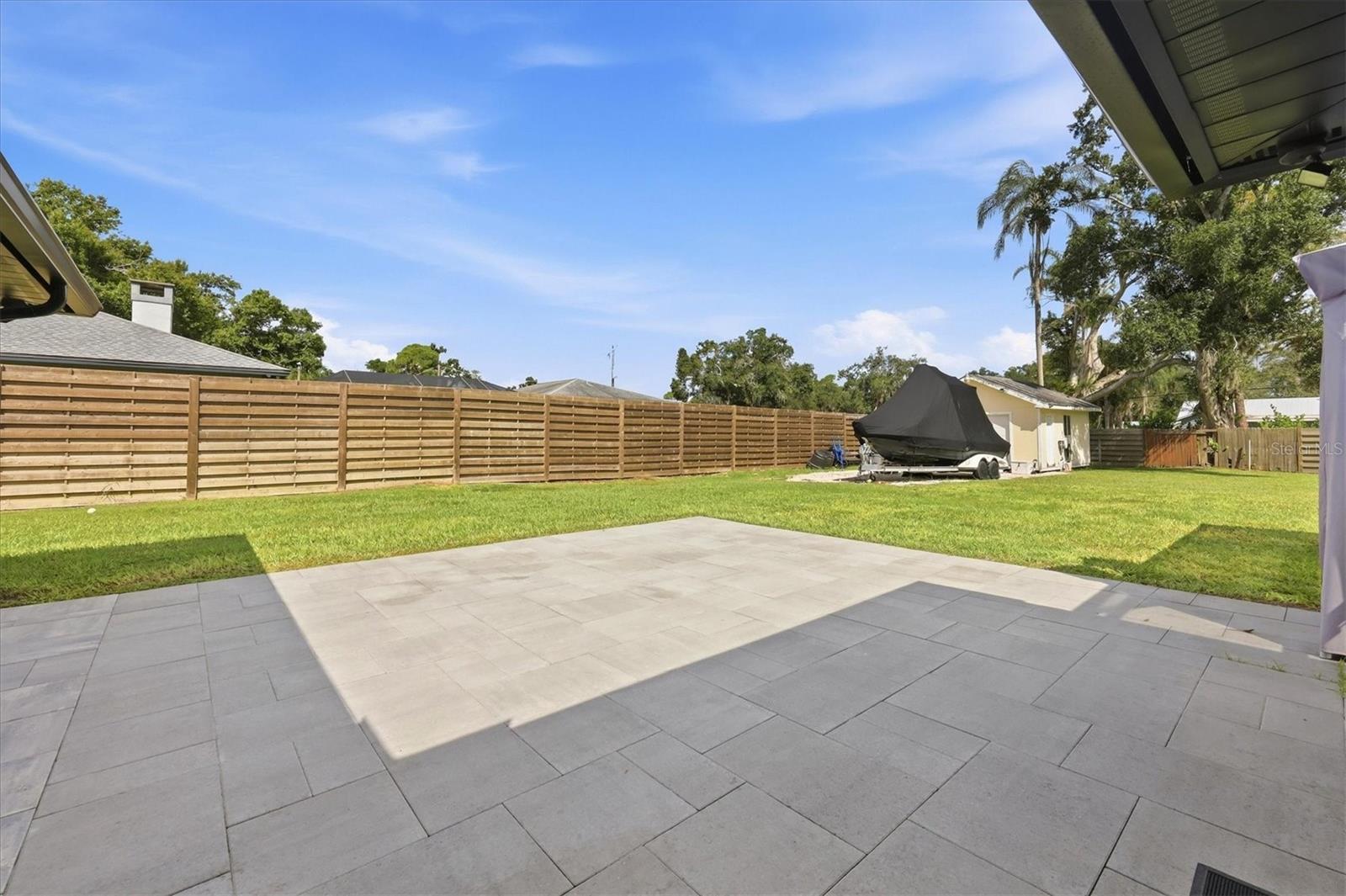 5605 SAWGRASS RD — photo 34