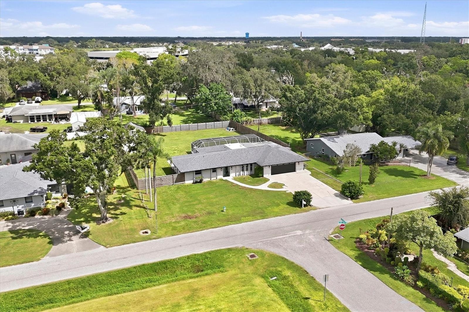 5605 SAWGRASS RD — photo 4