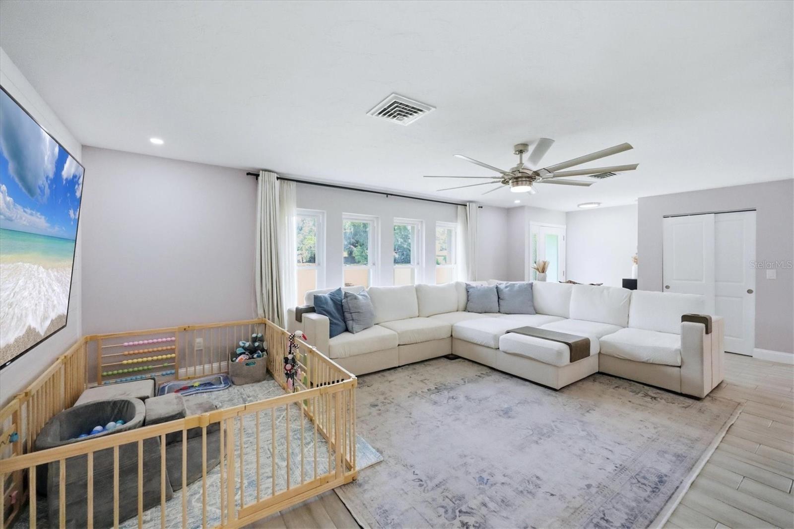 5605 SAWGRASS RD — photo 8