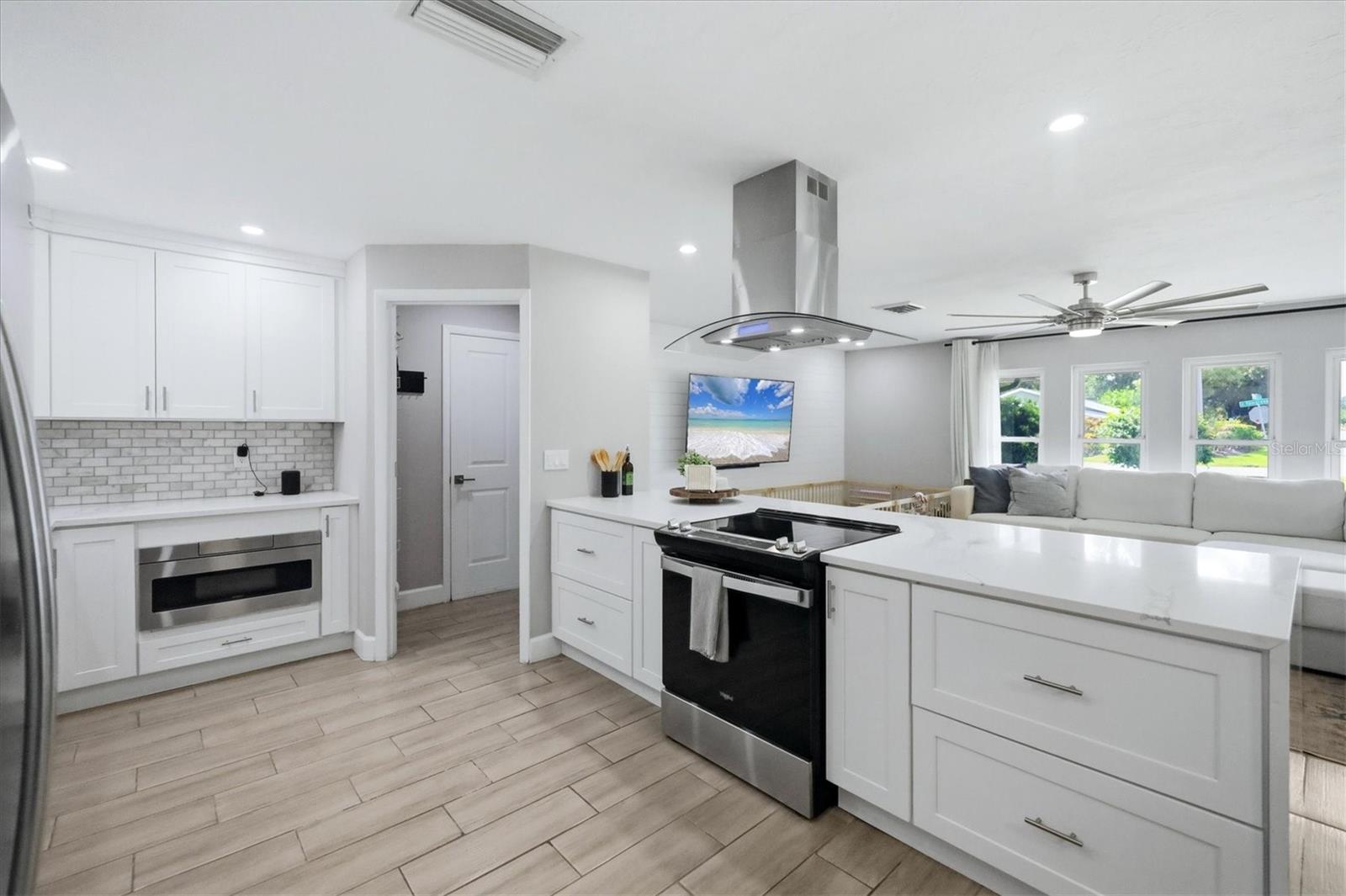 5605 SAWGRASS RD — photo 12