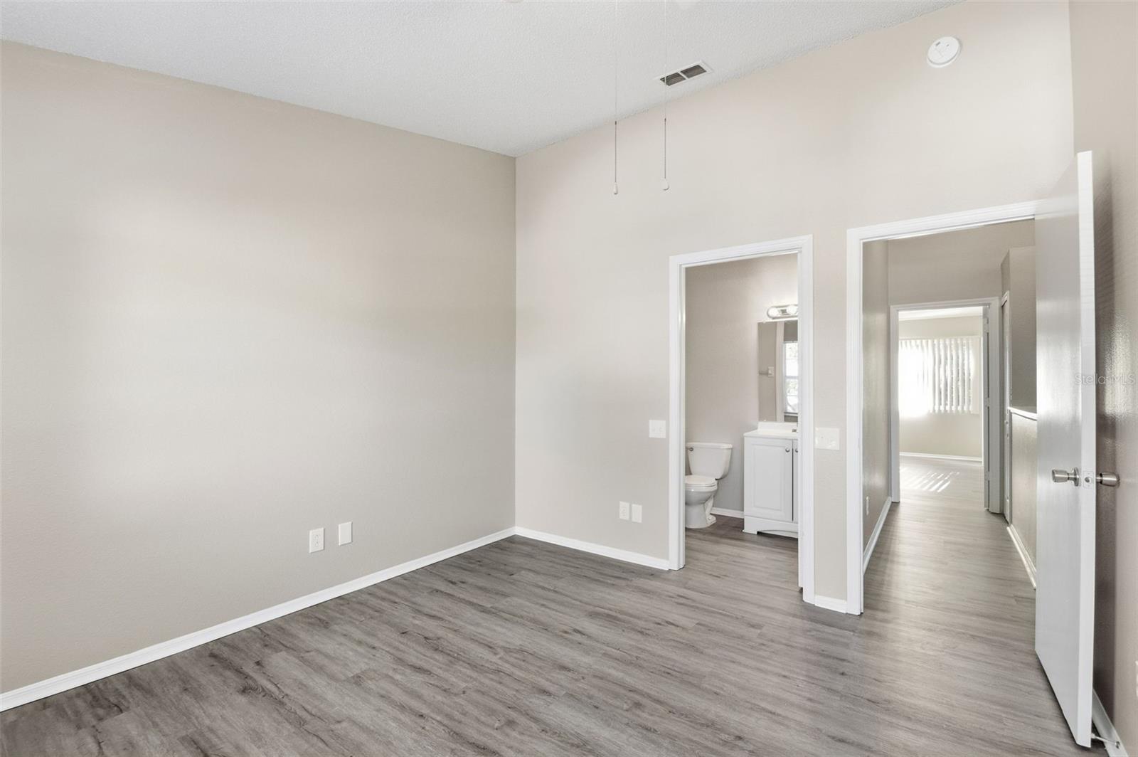 5512 CARROLLWOOD KEY DR — photo 32